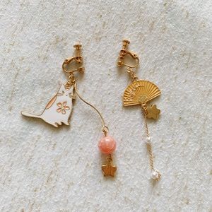 $7 for 2 sets! Clip on earring sakura & cat.